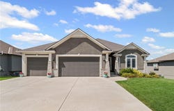 2010 NE 114th Terrace, Kansas City, MO 64155