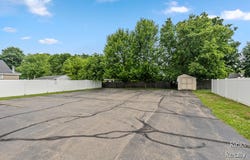 327 W Apple Street, Hastings, MI 49058