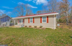 40760 KING DR, MECHANICSVILLE, MD 20659
