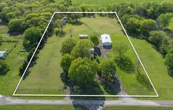 1579 E 767th Road, Lawrence, KS 66049