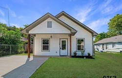 204 Bradford Ave, Arp, TX 75750