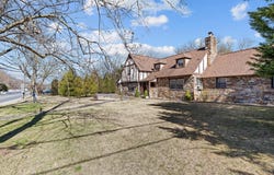 171 S WASHINGTON STREET, BERKELEY SPRINGS, WV 25411