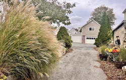 580 Pine St, Fall River, MA 02720