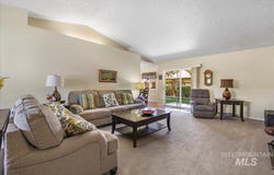 303 Cedar Park Circle, Twin Falls, ID 83301