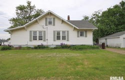 102 ESSEX Street, Glasford, IL 61533