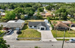 717 Holly Avenue, Fort Pierce, FL 34982