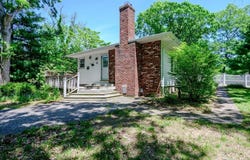 53 Ehrhardt Way, Islandia, NY 11749