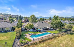 158 Prairie Landing Drive, Eagle Point, OR 97524