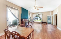 1621 Appleton Avenue, Parsons, KS 67357