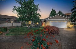 1462 SE WILLIAMS AVE, Gresham, OR 97080