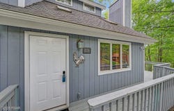 108 Minnow Court, Lackawaxen, PA 18435