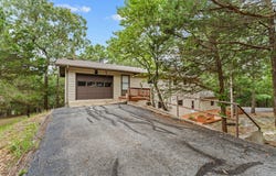 214 / 196 Hoot Owl Point, Kimberling City, MO 65686