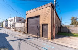 936 MAIDEN Lane, MARCUS HOOK, PA 19061