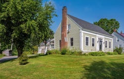 25 Pine Street, Waldoboro, ME 04572