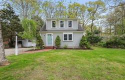 5 Deerfield Road, Mashpee, MA 02649