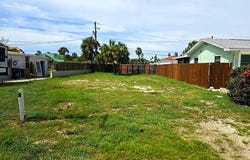 432 S BAYSHORE DRIVE, MADEIRA BEACH, FL 33708