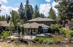 19558 Green Lakes Loop, Bend, OR 97702