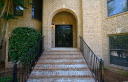 2009 LAUREL LAKES LANE, HELENA, AL 35022