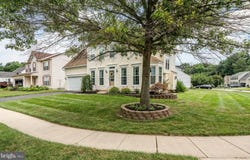 9 E HAWTHORNE DRIVE, NEWARK, DE 19702