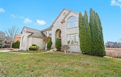 2955 Ivy Hill Drive, Commerce Twp, MI 48382