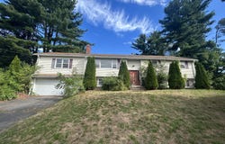 39 Phelps Drive, Hamden, CT 06514
