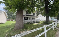 323 Center Avenue, Janesville, WI 53548