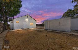 116 E Warren Avenue, Bakersfield, CA 93308