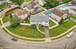 3 Dublin Lane, Hazlet, NJ 07730