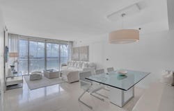 465 Brickell Ave, Miami, FL 33131