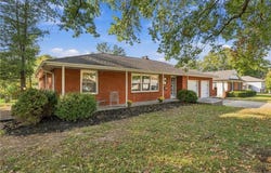 8528 Maywood Avenue, Raytown, MO 64138