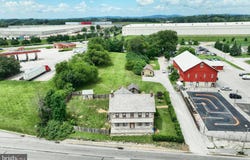 4415 W MARKET STREET, YORK, PA 17408