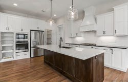 2055 NW Obrien Road, Lee's Summit, MO 64081