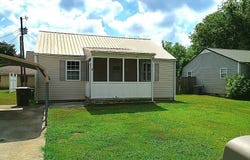 577 Monroe St, Madisonville, TN 37354