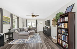 48 Old Elm St, Billerica, MA 01862