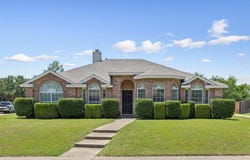 319 Woodglen Drive, Murphy, TX 75094