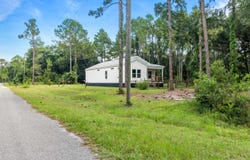 211 Franklin Street, Carrabelle, FL 32322