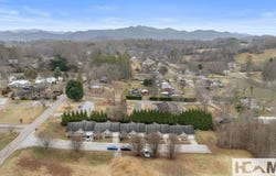 520 Baird Cove Road, Franklin, NC 28734