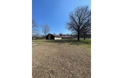 1207 S Wayne Street, Angola, IN 46703
