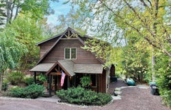 202 Lennon Road, Greentown, PA 18426