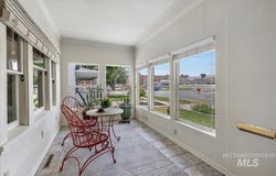 212 6th Ave N, Twin Falls, ID 83301