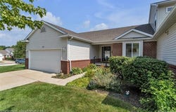 77 Sedum, Howell, MI 48843