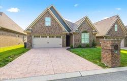 211 Village Cove Circle, Englewood, TN 37329