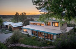 51 Atalaya Road, Arroyo Hondo, NM 87513