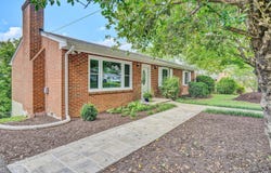 3285 Rasmont RD, Roanoke, VA 24018