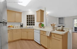 2700 Georgetowne Drive, Highland, IN 46322