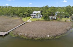 2032 Bay Point Blvd, Milton, FL 32583