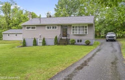 1876 Dover Lane, Schodack, NY 12033