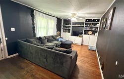 410 N Cypress Street, Advance, MO 63730