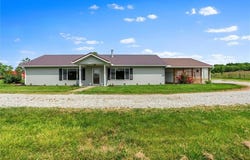 42038 F Highway, Richmond, MO 64085