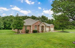 4465 N Raintree Drive, Willard, MO 65781